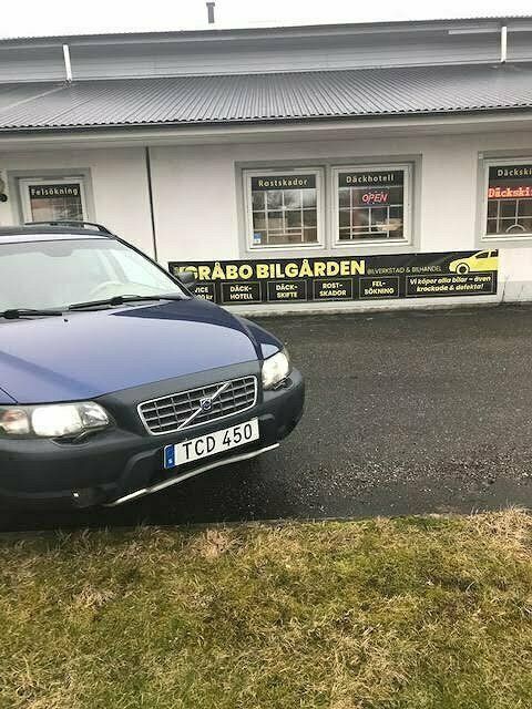 Blå (mörkblå ) Begagnad 2002 Volvo XC70 Ocean Race SUV | 32 500 kr (Superpris) - Bild 1/4