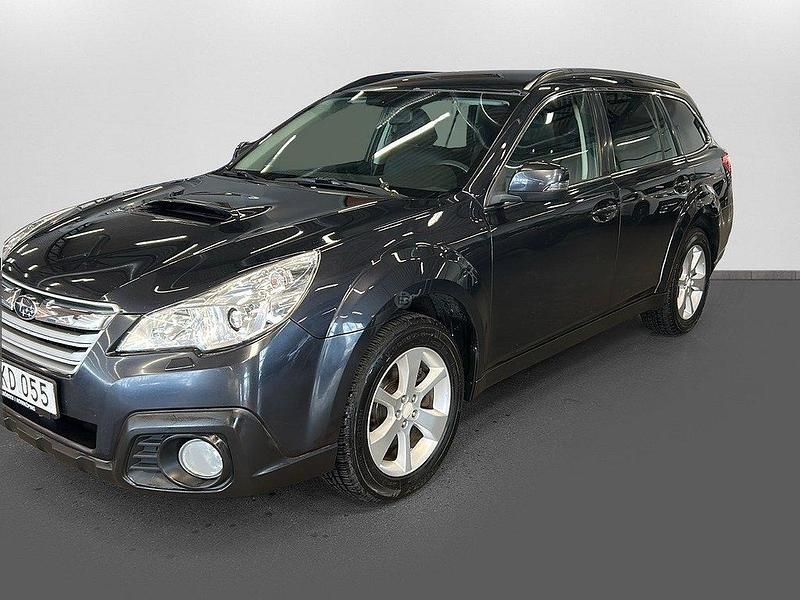 Grå Begagnad 2013 Subaru Outback SUV | 119 900 kr (Dyr) - Bild 1/4