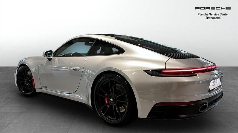 Begagnad Porsche 911 Carrera GTS 480 HK (353 kW) 2022 Silver Sportkupé