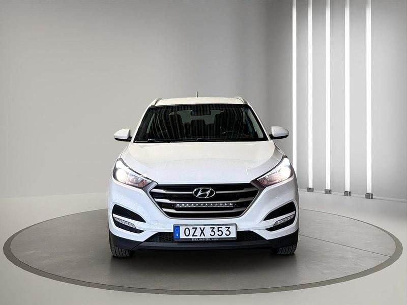 Vit Begagnad 2017 Hyundai Tucson Select SUV | 109 000 kr (Marknadspris) - Bild 1/4
