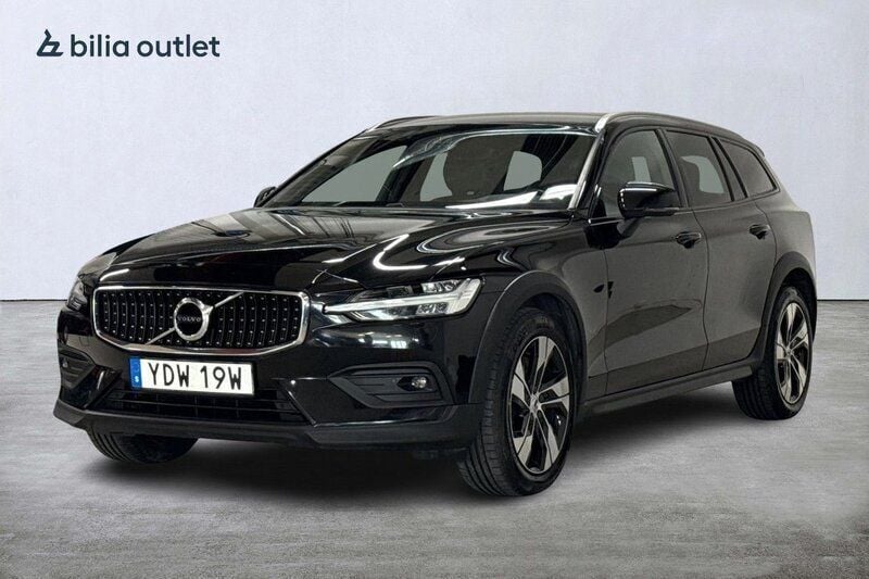 Svart Begagnad 2019 Volvo V60 CC SE Kombi | 259 900 kr (Lite dyr) - Bild 1/3