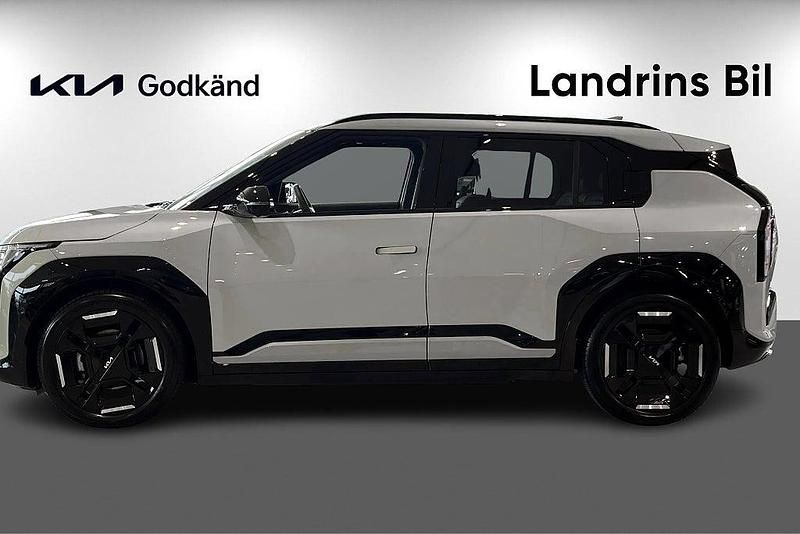 Begagnad Kia EV3 GT-Line 150 kW (204 HK) 2025 Aventurine green metallic SUV