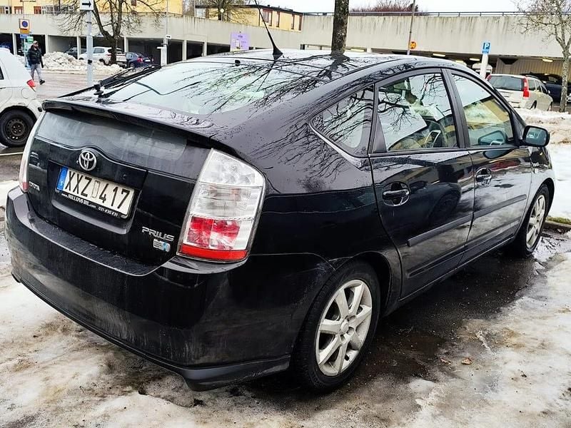 Begagnad Toyota Prius 112 HK (82 kW) 2006 Halvkombi