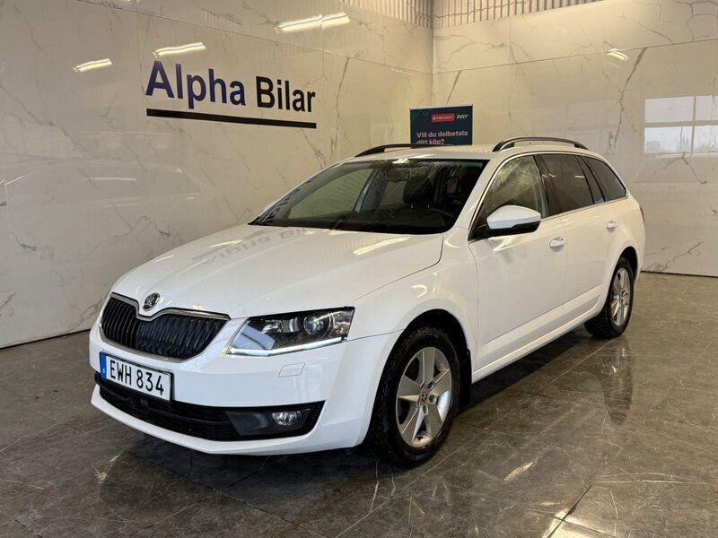 Vit Begagnad 2015 Skoda Octavia Ambition Kombi | 79 900 kr (Bra pris) - Bild 1/4