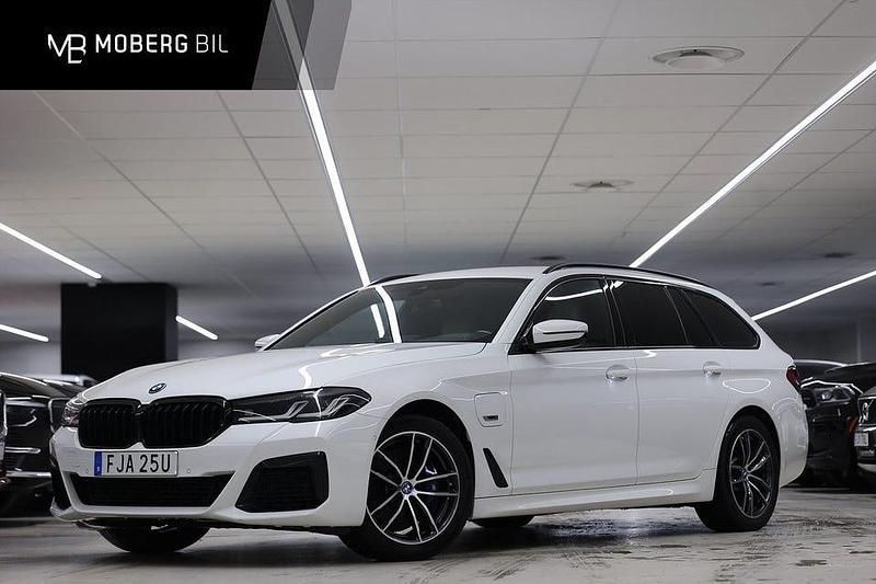 Begagnad BMW 530 M Sport 292 HK (214 kW) 2023 Vit Kombi
