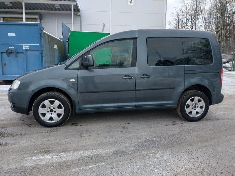 Begagnad VW Caddy Life 2009 Minibuss