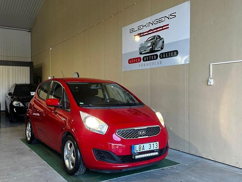 Röd Begagnad 2010 Kia Venga Halvkombi | 34 900 kr (Bra pris) - Bild 1/4