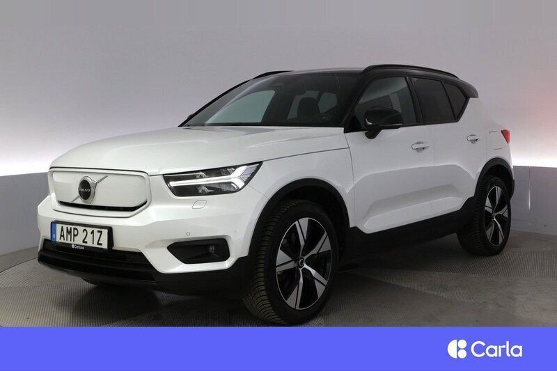 Vit Begagnad 2022 Volvo XC40 Plus SUV | 323 900 kr - Bild 1/4