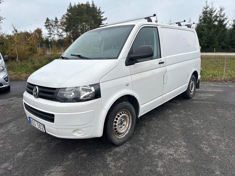 Vit Begagnad 2013 VW T5 Van | 79 900 kr (Superpris) - Bild 1/4