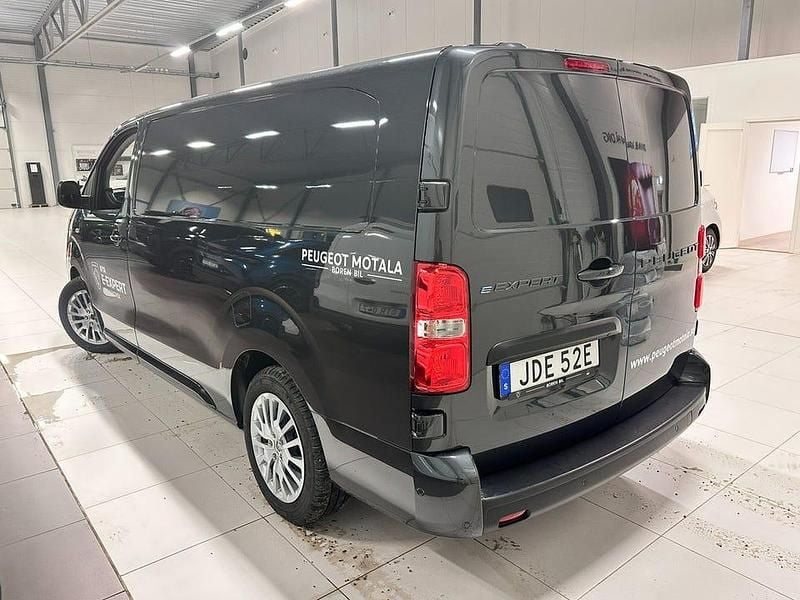 Begagnad Peugeot e-Expert 100 kW (136 HK) 2024 Grå Van