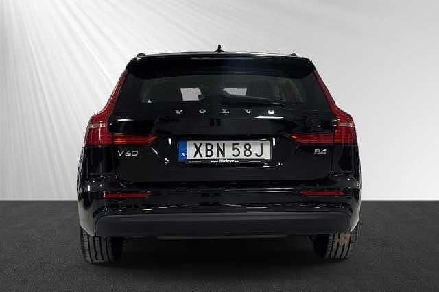 Begagnad Volvo V60 197 HK (144 kW) 2023 Kombi