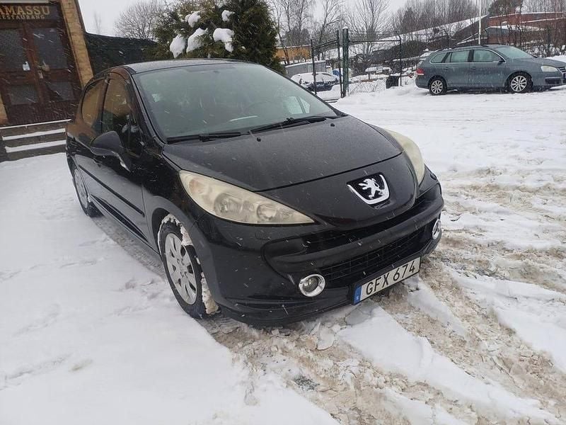 Svart Begagnad 2007 Peugeot 207 Sport Halvkombi | 29 000 kr (Marknadspris) - Bild 1/4