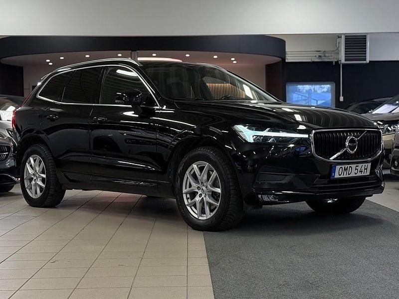 Begagnad Volvo XC60 Momentum 250 HK (183 kW) 2021 Svart SUV