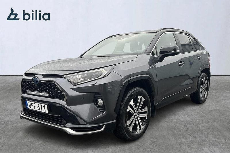 Grå Begagnad 2020 Toyota RAV4 Hybrid Style SUV | 362 900 kr (Marknadspris) - Bild 1/4