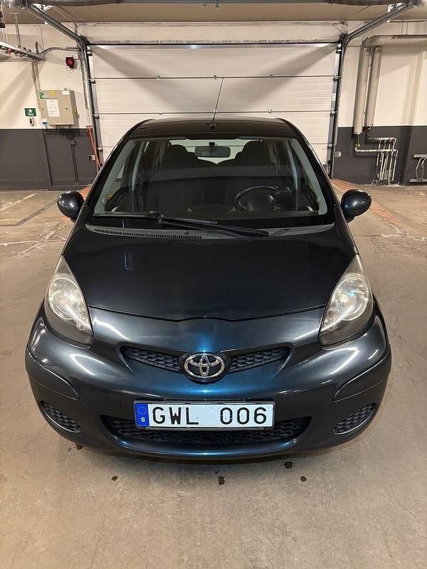Begagnad Toyota Aygo 68 HK (50 kW) 2011 Halvkombi