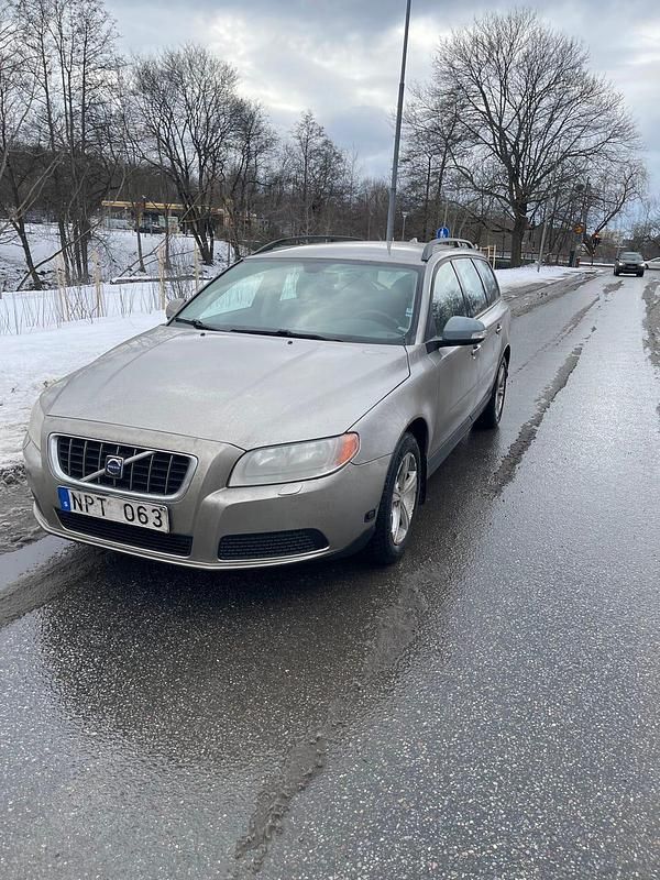 Begagnad Volvo V70 145 HK (106 kW) 2009 Kombi