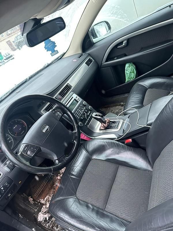 Begagnad Volvo V70 163 HK (119 kW) 2008 Kombi