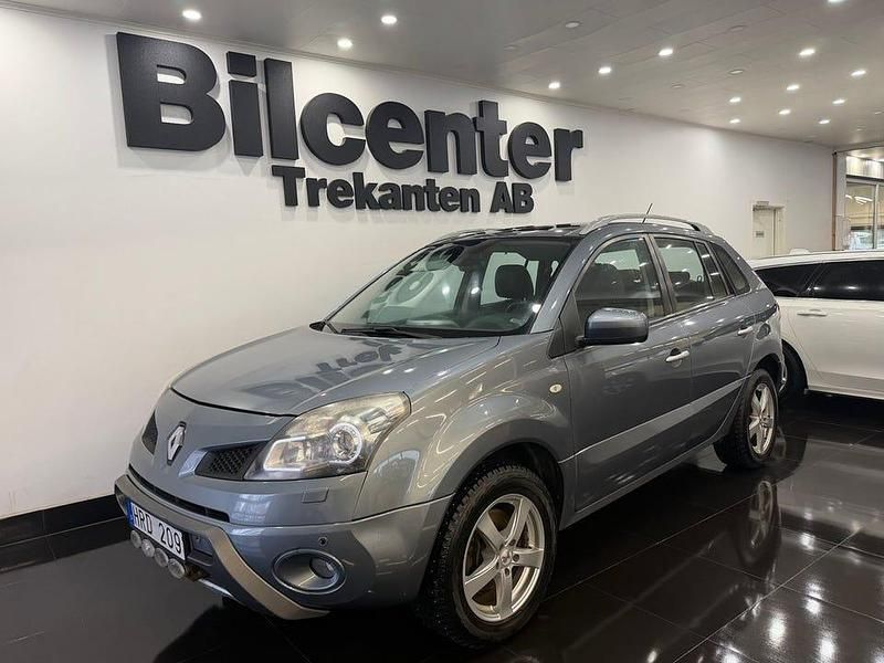 Grå Begagnad 2008 Renault Koleos SUV | 39 900 kr (Dyr) - Bild 1/4