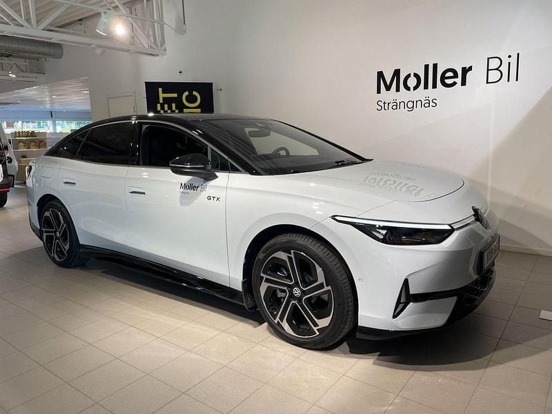 Vit Begagnad 2025 VW ID.7 GTX Sedan | 649 900 kr (Bra pris) - Bild 1/4