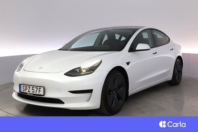 Vit Begagnad 2022 Tesla Model 3 Standard Range Plus Sedan | 289 900 kr (Superpris) - Bild 1/4