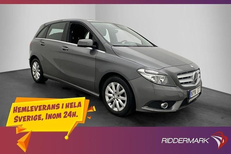 Mgrå Begagnad 2014 Mercedes B180 Minibuss | 149 900 kr (Marknadspris) - Bild 1/3