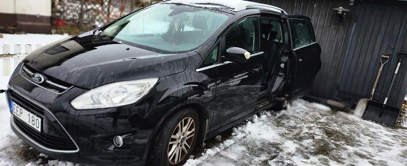 Begagnad Ford Grand C-Max 100 HK (73 kW) 2014 Svart Minibuss