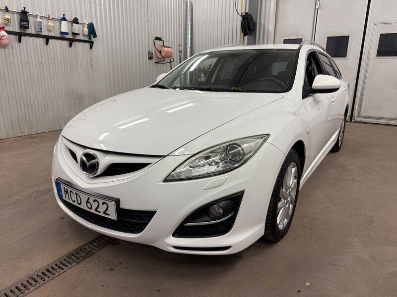 Vit Begagnad 2011 Mazda 6 Kombi | 89 500 kr (Dyr) - Bild 1/4