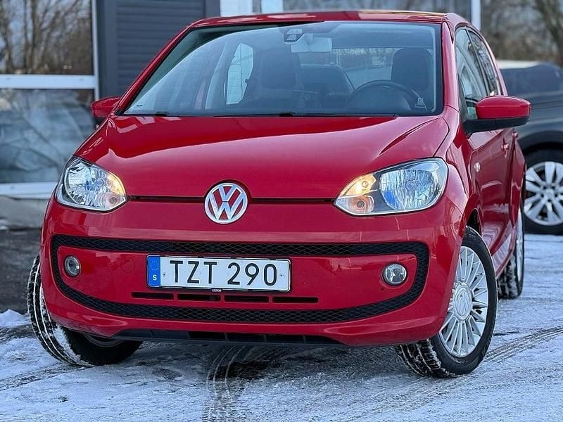 Begagnad VW up! high up! 75 HK (55 kW) 2014 Röd Halvkombi