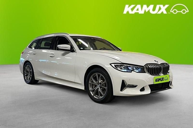 Vit Begagnad 2021 BMW 330 Luxury Line Kombi | 254 900 kr (Marknadspris) - Bild 1/3