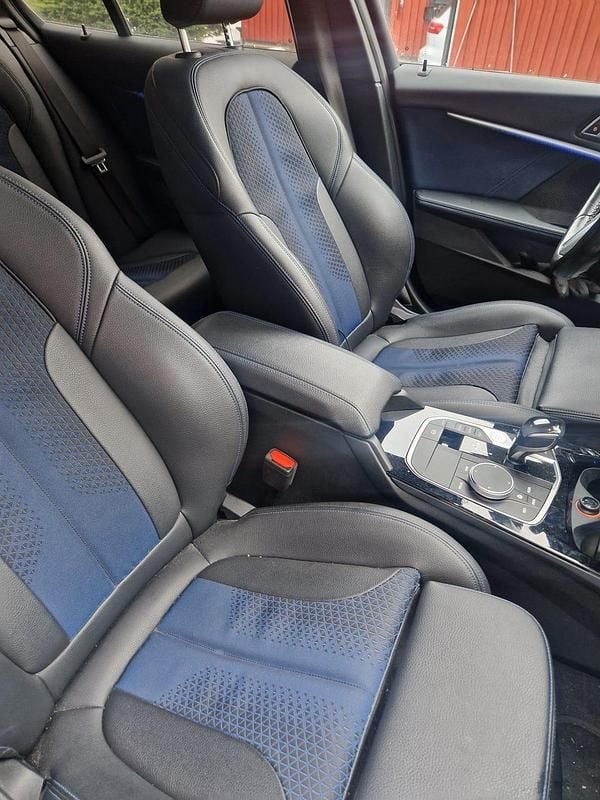 Begagnad BMW 118 M Sport 140 HK (102 kW) 2020 Mineralgrå metallic Halvkombi