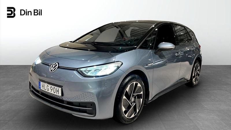 Blå Begagnad 2021 VW ID.3 Pro Performance Halvkombi | 234 900 kr (Marknadspris) - Bild 1/4