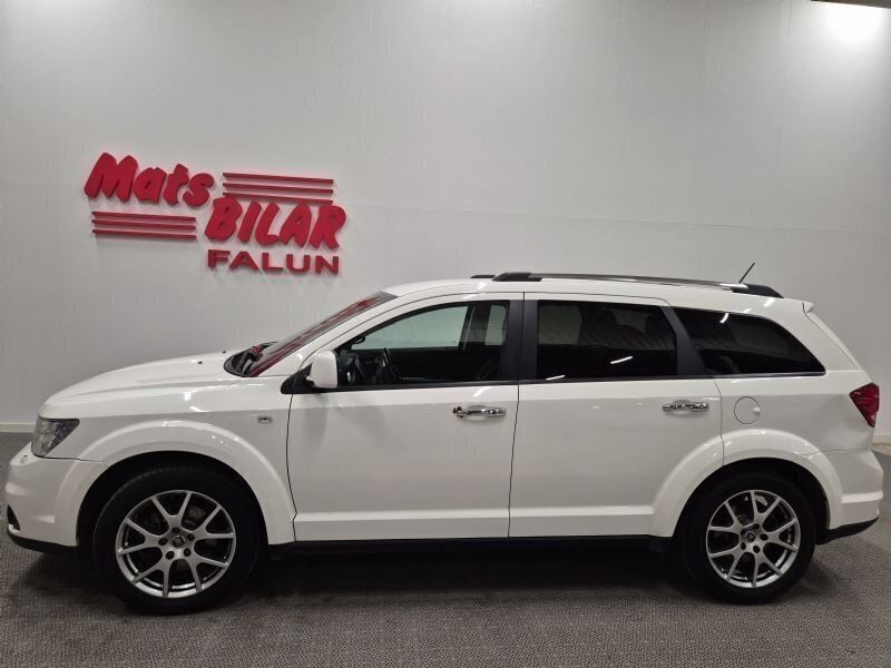 Vit Begagnad 2014 Fiat Freemont Lounge SUV | 119 900 kr (Lite dyr) - Bild 1/4