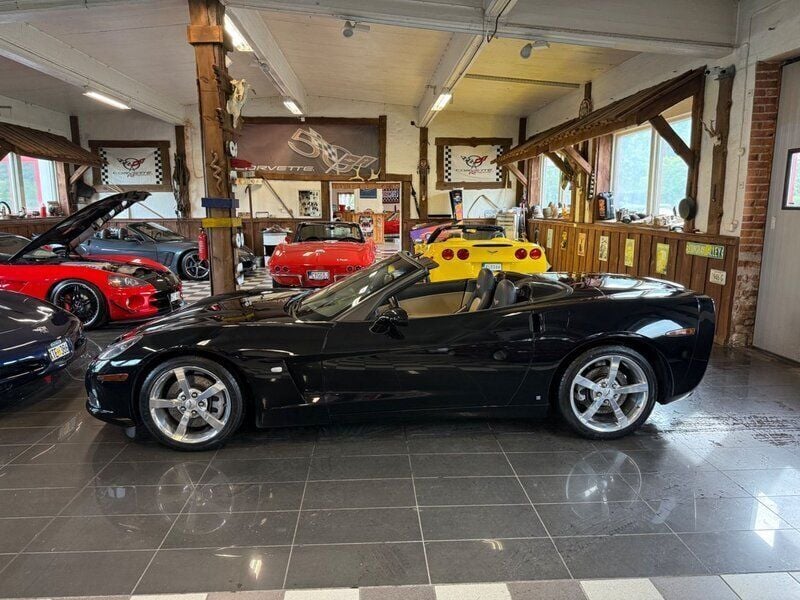 Svart Begagnad 2008 Chevrolet Corvette C6 LS Cab | 429 000 kr (Marknadspris) - Bild 1/4