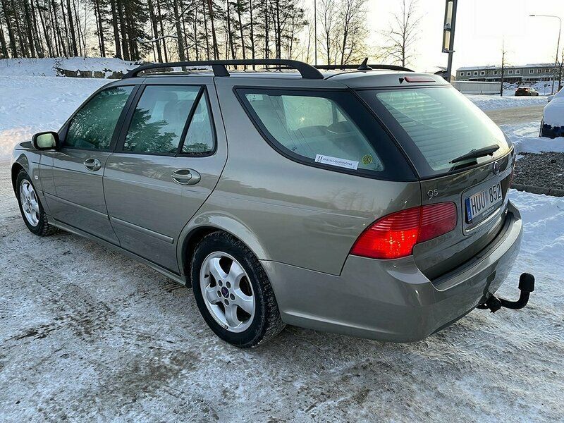Begagnad Saab 9-5 Linear 150 HK (110 kW) 2008 Grön Kombi