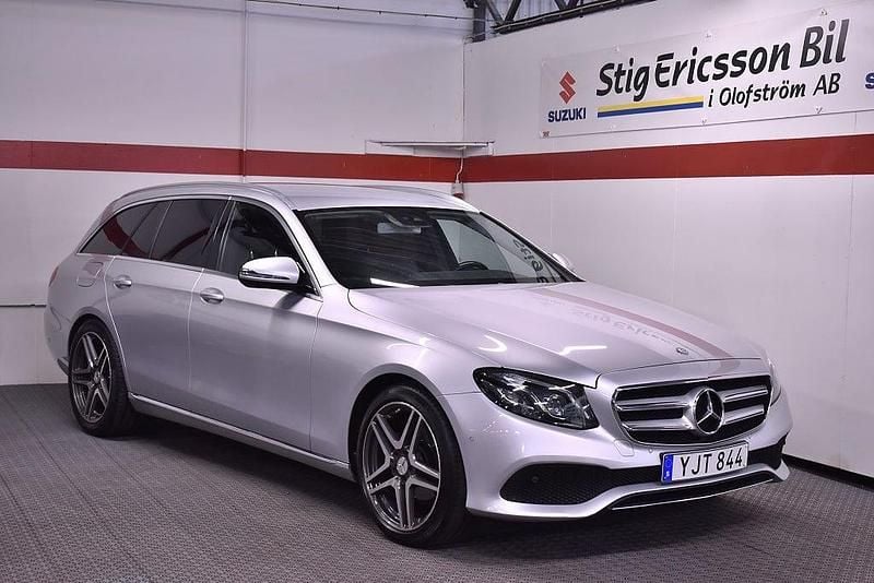 Silver Begagnad 2016 Mercedes E220 Avantgarde Kombi | 257 500 kr (Bra pris) - Bild 1/4