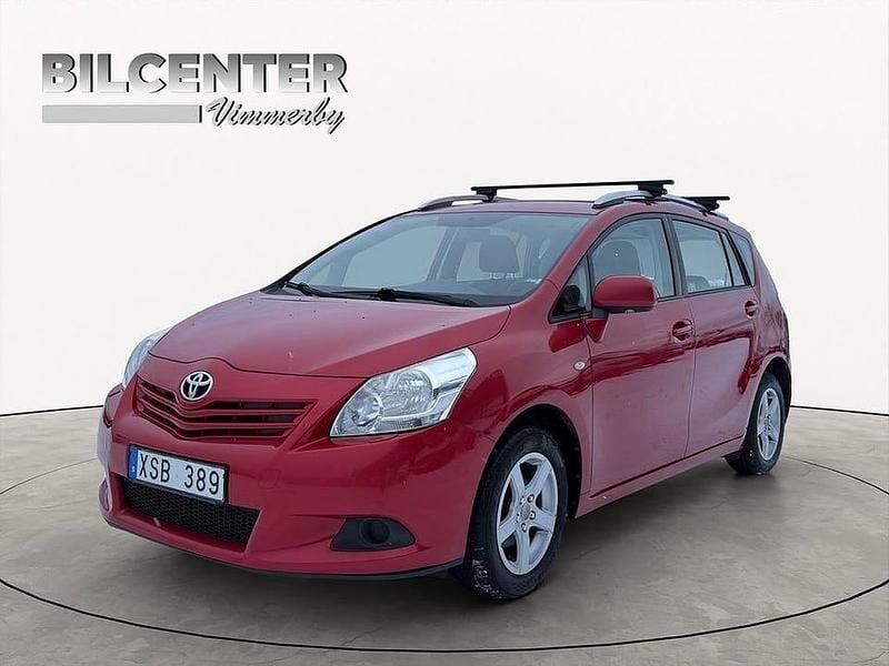 Begagnad Toyota Verso 147 HK (108 kW) 2012 Mörkröd Minibuss