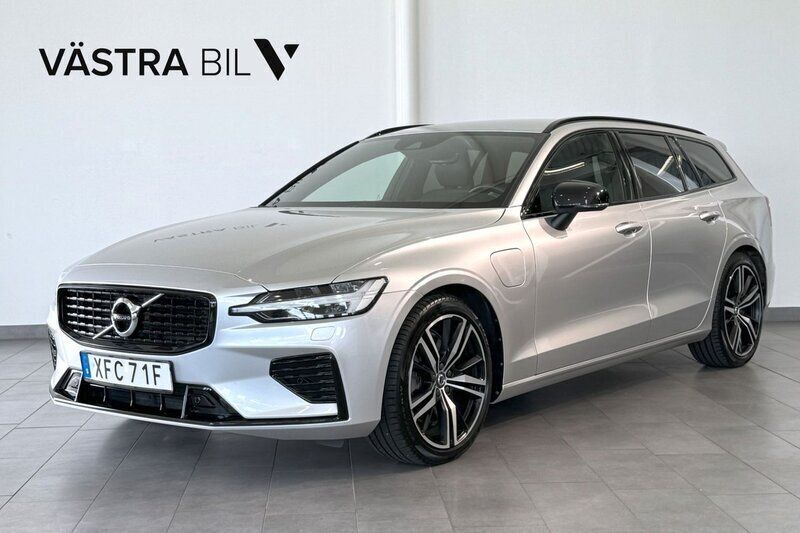 Silver Begagnad 2021 Volvo V60 R-Design Kombi | 384 900 kr (Lite dyr) - Bild 1/4