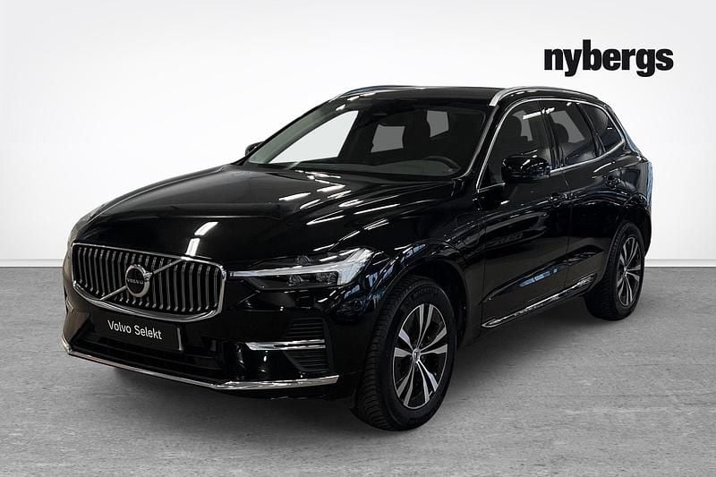 Begagnad Volvo XC60 Core 355 HK (261 kW) 2023 Svart SUV