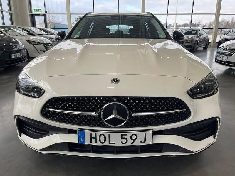Begagnad Mercedes E300 Premium 313 HK (230 kW) 2022 Vit