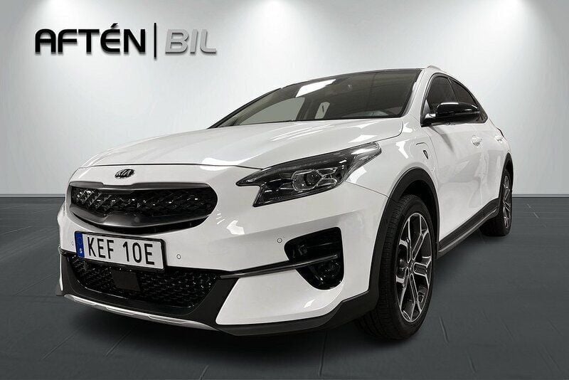 Vit Begagnad 2020 Kia XCeed 2 SUV | 229 800 kr (Marknadspris) - Bild 1/3