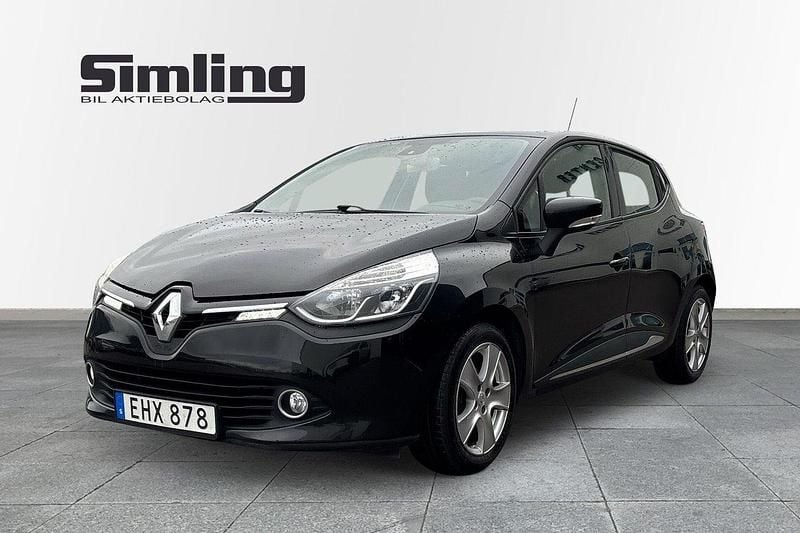 Svart Begagnad 2015 Renault Clio IV Halvkombi | 64 900 kr (Marknadspris) - Bild 1/4
