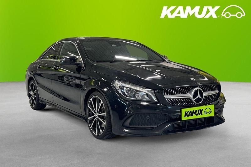 Svart Begagnad 2018 Mercedes CLA220 AMG Sedan | 219 800 kr (Marknadspris) - Bild 1/4