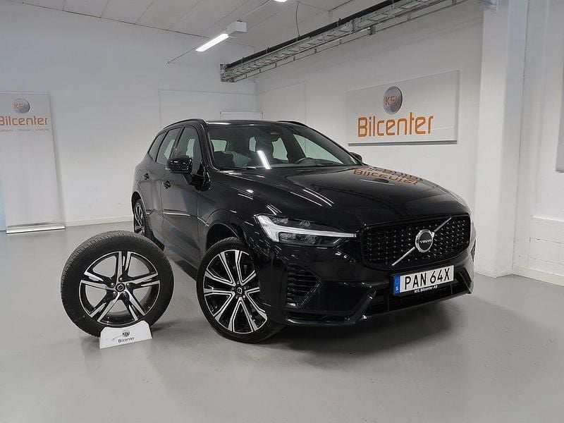 Svart Begagnad 2021 Volvo XC60 R-Design SUV | 459 900 kr (Marknadspris) - Bild 1/3