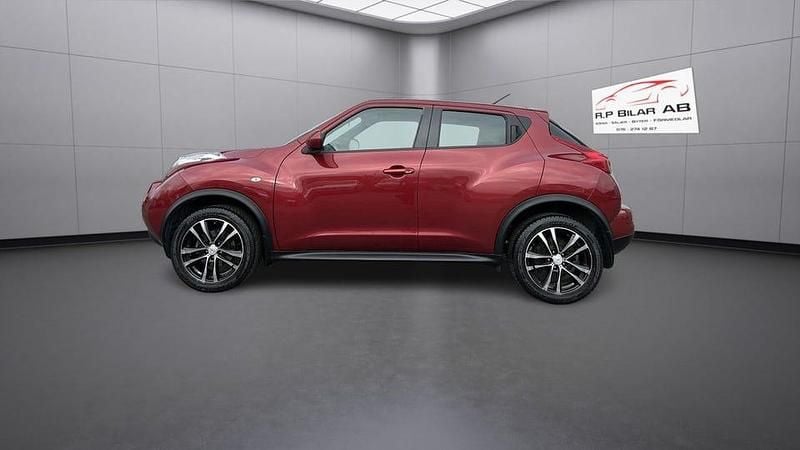 Mörkröd Begagnad 2010 Nissan Juke SUV | 57 900 kr (Lite dyr) - Bild 1/4