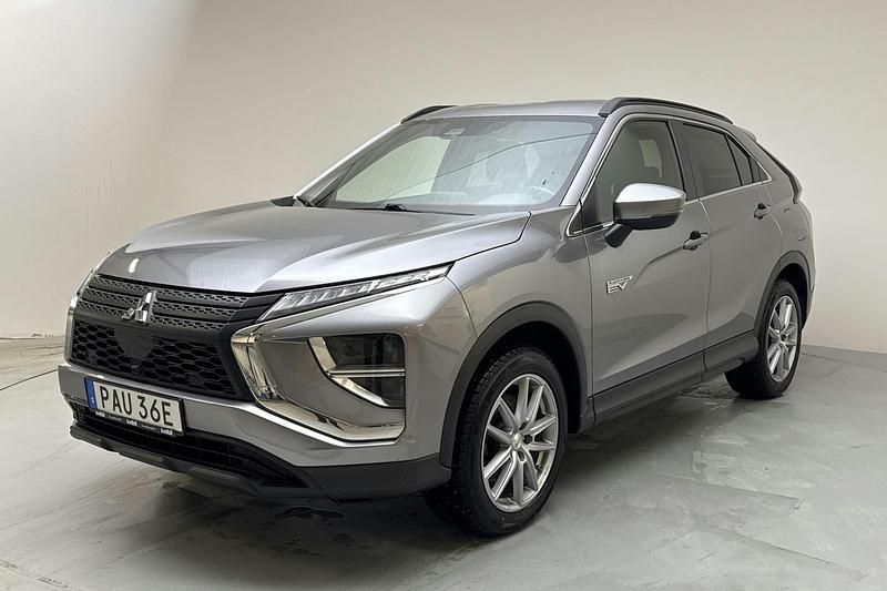 Begagnad Mitsubishi Eclipse Cross 185 HK (136 kW) 2021 Grå SUV