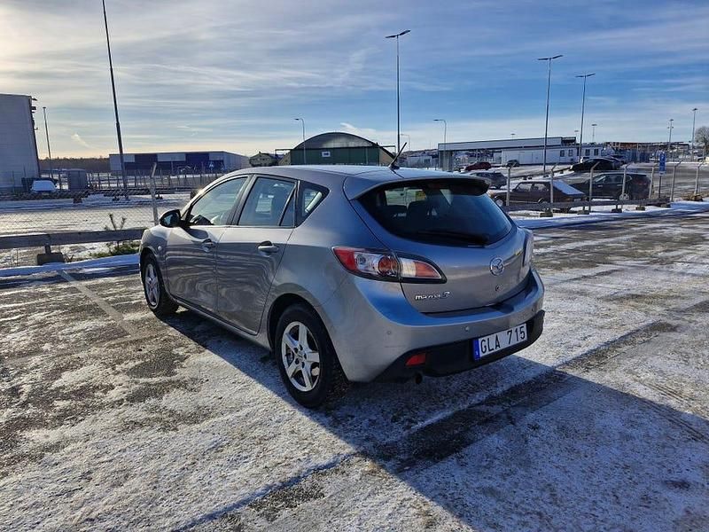 Begagnad Mazda 3 Inclusive 105 HK (77 kW) 2009