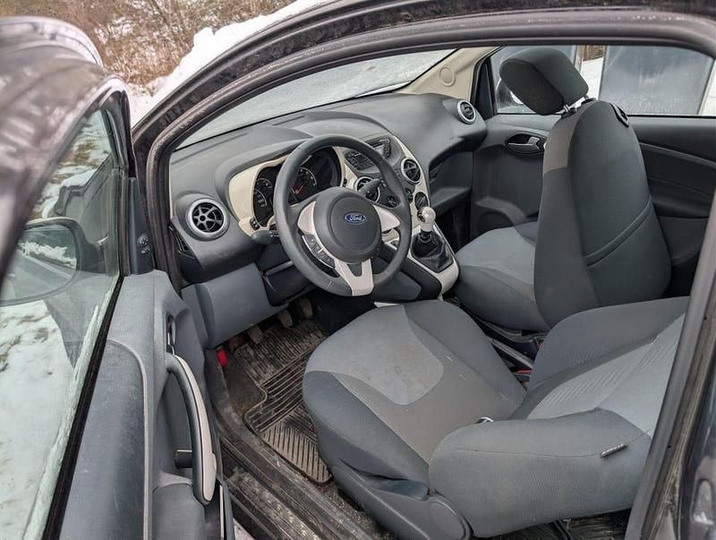 Begagnad Ford Ka 69 HK (50 kW) 2010 Halvkombi