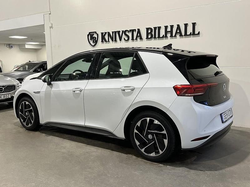 Begagnad VW ID.3 Pro Performance 150 kW (204 HK) 2021 Vit Halvkombi