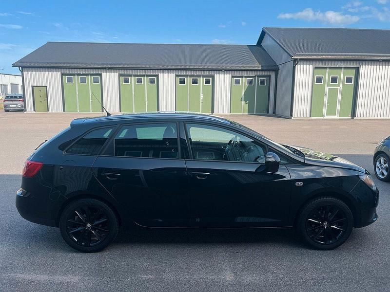 Svart Begagnad 2015 Seat Ibiza ST Kombi | 74 900 kr (Bra pris) - Bild 1/4