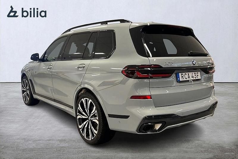 Begagnad BMW X7 Exclusive 340 HK (250 kW) 2025 Grå SUV